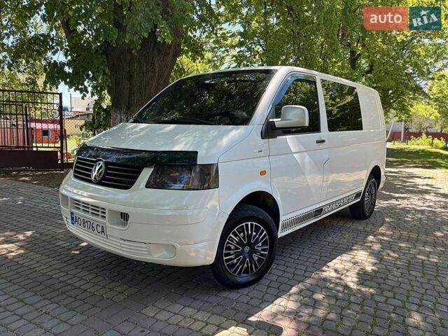 Белый Фольксваген Transporter, объемом двигателя 1.9 л и пробегом 375 тыс. км за 5800 $, фото 1 на Automoto.ua