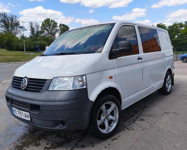 Білий Фольксваген Transporter, об'ємом двигуна 2.46 л та пробігом 336 тис. км за 6700 $, фото 1 на Automoto.ua