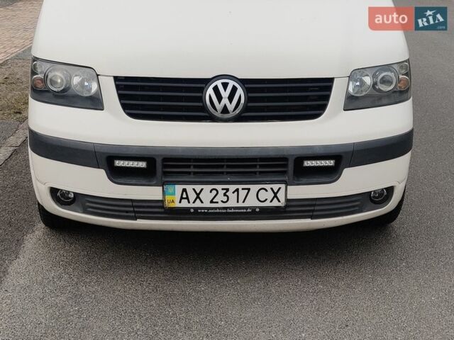 Белый Фольксваген Transporter, объемом двигателя 1.9 л и пробегом 350 тыс. км за 6700 $, фото 1 на Automoto.ua