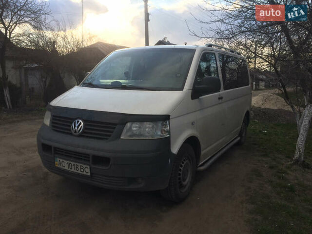 Белый Фольксваген Transporter, объемом двигателя 1.9 л и пробегом 330 тыс. км за 8500 $, фото 1 на Automoto.ua