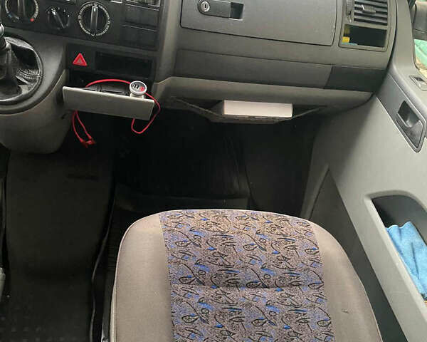 Белый Фольксваген Transporter, объемом двигателя 1.9 л и пробегом 365 тыс. км за 7000 $, фото 1 на Automoto.ua