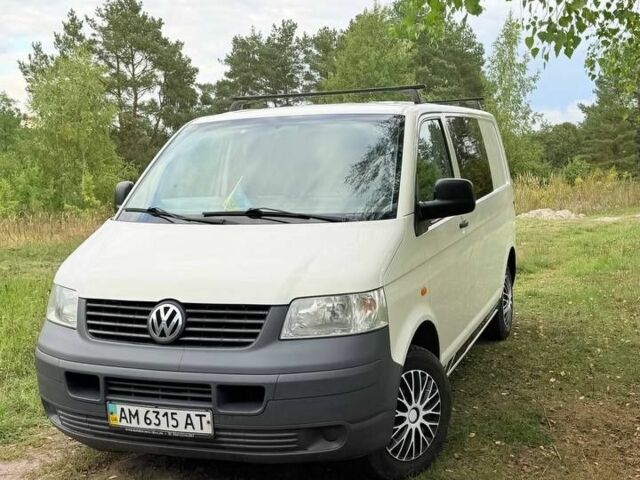 Білий Фольксваген Transporter, об'ємом двигуна 1.9 л та пробігом 455 тис. км за 8334 $, фото 1 на Automoto.ua