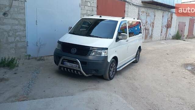 Белый Фольксваген Transporter, объемом двигателя 1.9 л и пробегом 342 тыс. км за 12000 $, фото 1 на Automoto.ua