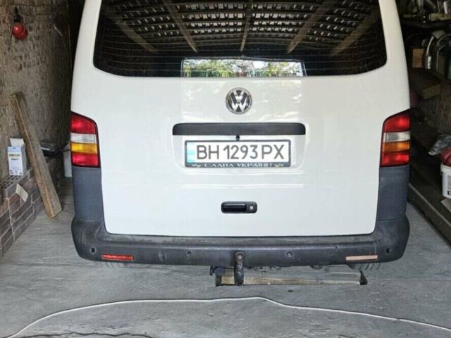 Белый Фольксваген Transporter, объемом двигателя 2.46 л и пробегом 270 тыс. км за 9000 $, фото 1 на Automoto.ua