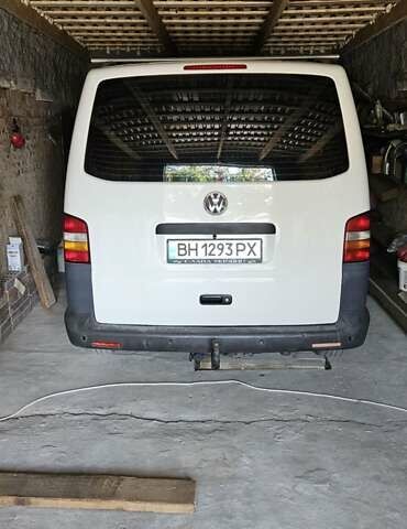 Белый Фольксваген Transporter, объемом двигателя 2.46 л и пробегом 270 тыс. км за 9000 $, фото 1 на Automoto.ua
