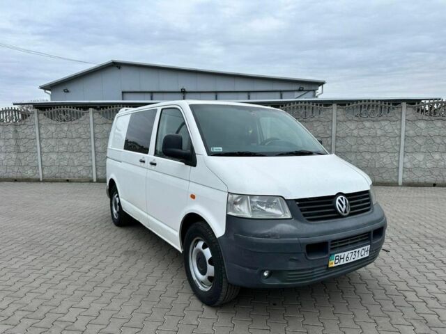 Белый Фольксваген Transporter, объемом двигателя 2.5 л и пробегом 400 тыс. км за 4700 $, фото 1 на Automoto.ua