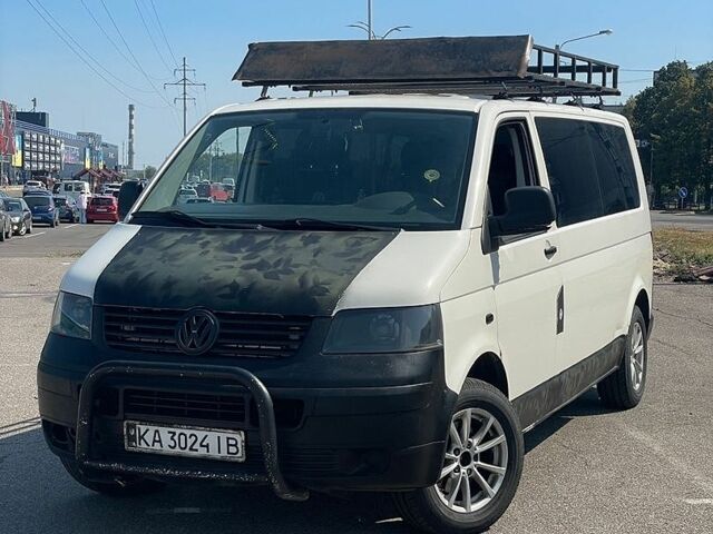 Белый Фольксваген Transporter, объемом двигателя 1.9 л и пробегом 280 тыс. км за 6000 $, фото 1 на Automoto.ua