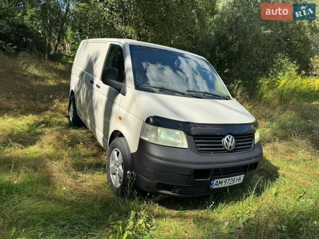 Білий Фольксваген Transporter, об'ємом двигуна 1.9 л та пробігом 405 тис. км за 6800 $, фото 1 на Automoto.ua