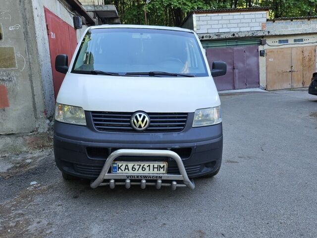 Білий Фольксваген Transporter, об'ємом двигуна 1.9 л та пробігом 470 тис. км за 6469 $, фото 1 на Automoto.ua