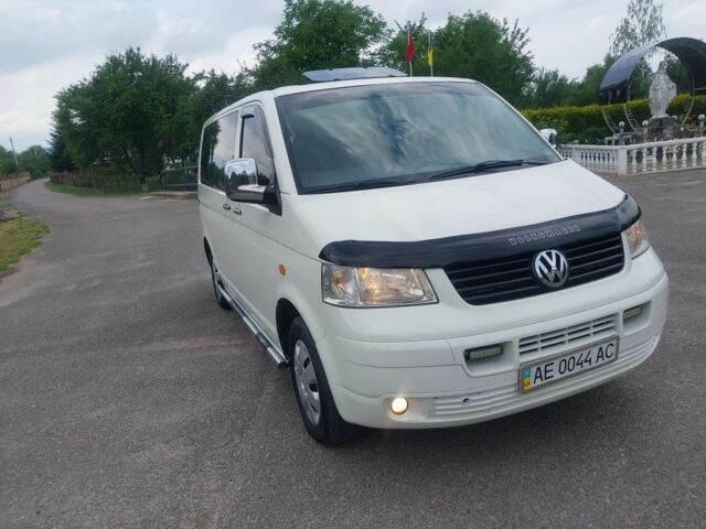 Білий Фольксваген Transporter, об'ємом двигуна 1.9 л та пробігом 320 тис. км за 7650 $, фото 1 на Automoto.ua