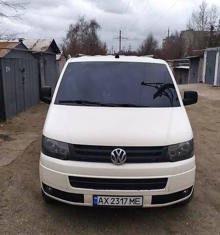 Белый Фольксваген Transporter, объемом двигателя 2.5 л и пробегом 550 тыс. км за 6400 $, фото 1 на Automoto.ua