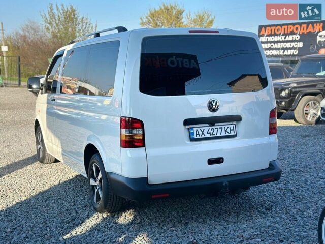 Белый Фольксваген Transporter, объемом двигателя 2.5 л и пробегом 250 тыс. км за 9300 $, фото 1 на Automoto.ua