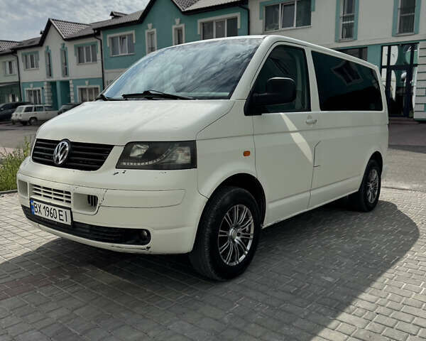 Белый Фольксваген Transporter, объемом двигателя 1.9 л и пробегом 401 тыс. км за 7800 $, фото 1 на Automoto.ua