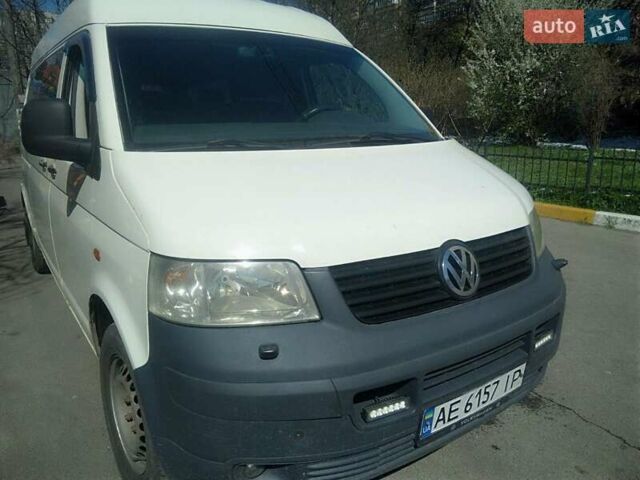 Белый Фольксваген Transporter, объемом двигателя 2.5 л и пробегом 300 тыс. км за 7000 $, фото 1 на Automoto.ua