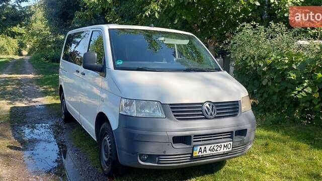 Белый Фольксваген Transporter, объемом двигателя 1.9 л и пробегом 345 тыс. км за 6800 $, фото 1 на Automoto.ua