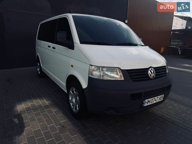 Білий Фольксваген Transporter, об'ємом двигуна 1.9 л та пробігом 265 тис. км за 8900 $, фото 1 на Automoto.ua