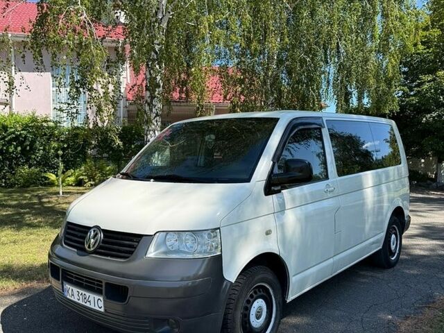 Білий Фольксваген Transporter, об'ємом двигуна 1.9 л та пробігом 380 тис. км за 5650 $, фото 1 на Automoto.ua