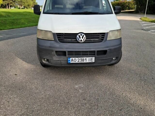 Белый Фольксваген Transporter, объемом двигателя 1.9 л и пробегом 453 тыс. км за 5900 $, фото 1 на Automoto.ua