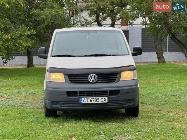 Білий Фольксваген Transporter, об'ємом двигуна 1.9 л та пробігом 250 тис. км за 7700 $, фото 1 на Automoto.ua