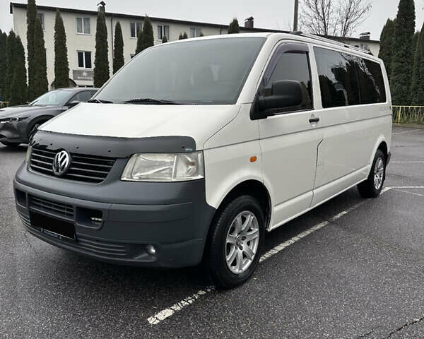 Белый Фольксваген Transporter, объемом двигателя 2.46 л и пробегом 285 тыс. км за 9800 $, фото 1 на Automoto.ua