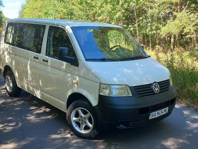 Білий Фольксваген Transporter, об'ємом двигуна 1.9 л та пробігом 363 тис. км за 9800 $, фото 1 на Automoto.ua