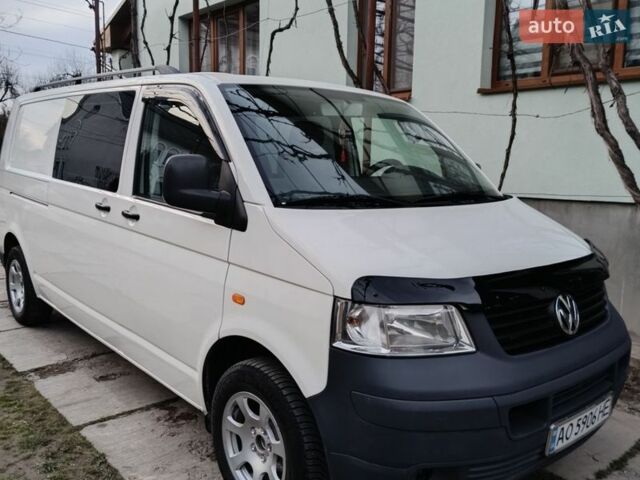 Білий Фольксваген Transporter, об'ємом двигуна 1.9 л та пробігом 337 тис. км за 9100 $, фото 1 на Automoto.ua
