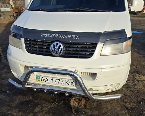 Белый Фольксваген Transporter, объемом двигателя 1.98 л и пробегом 508 тыс. км за 8000 $, фото 1 на Automoto.ua