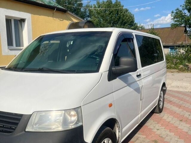 Белый Фольксваген Transporter, объемом двигателя 1.9 л и пробегом 426 тыс. км за 6999 $, фото 1 на Automoto.ua