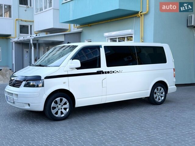 Белый Фольксваген Transporter, объемом двигателя 2.5 л и пробегом 255 тыс. км за 9900 $, фото 1 на Automoto.ua