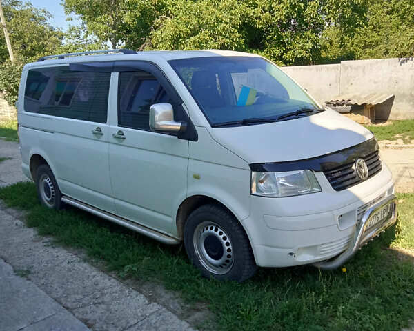 Білий Фольксваген Transporter, об'ємом двигуна 1.9 л та пробігом 280 тис. км за 9200 $, фото 1 на Automoto.ua