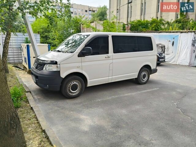 Белый Фольксваген Transporter, объемом двигателя 1.9 л и пробегом 690 тыс. км за 9999 $, фото 1 на Automoto.ua
