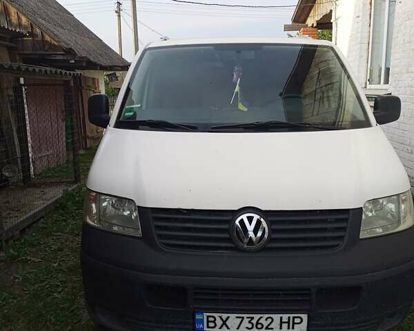 Белый Фольксваген Transporter, объемом двигателя 1.9 л и пробегом 454 тыс. км за 8300 $, фото 1 на Automoto.ua