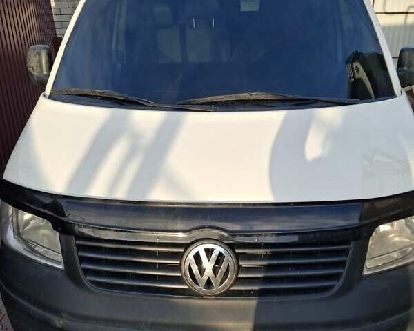 Белый Фольксваген Transporter, объемом двигателя 1.9 л и пробегом 337 тыс. км за 8500 $, фото 1 на Automoto.ua