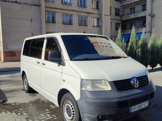 Белый Фольксваген Transporter, объемом двигателя 2.5 л и пробегом 290 тыс. км за 9500 $, фото 1 на Automoto.ua