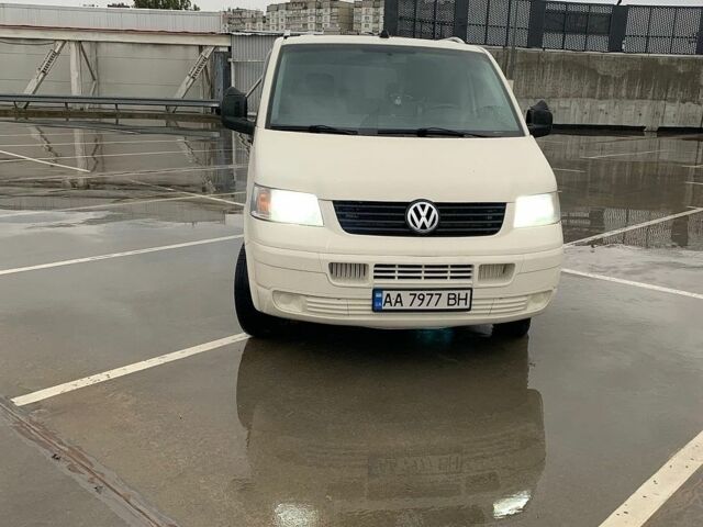 Білий Фольксваген Transporter, об'ємом двигуна 2.46 л та пробігом 420 тис. км за 9600 $, фото 1 на Automoto.ua