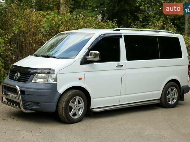 Белый Фольксваген Transporter, объемом двигателя 1.9 л и пробегом 311 тыс. км за 10900 $, фото 1 на Automoto.ua