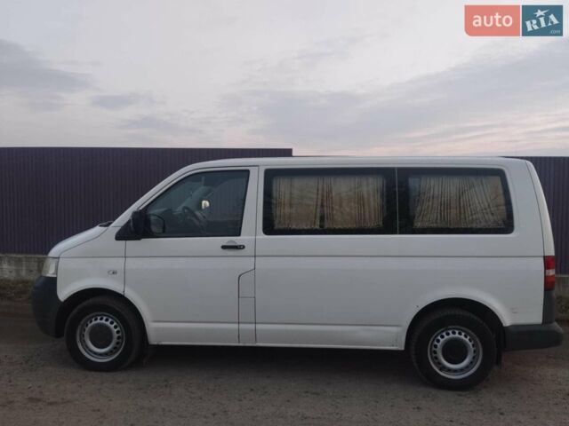 Белый Фольксваген Transporter, объемом двигателя 1.9 л и пробегом 330 тыс. км за 8600 $, фото 1 на Automoto.ua