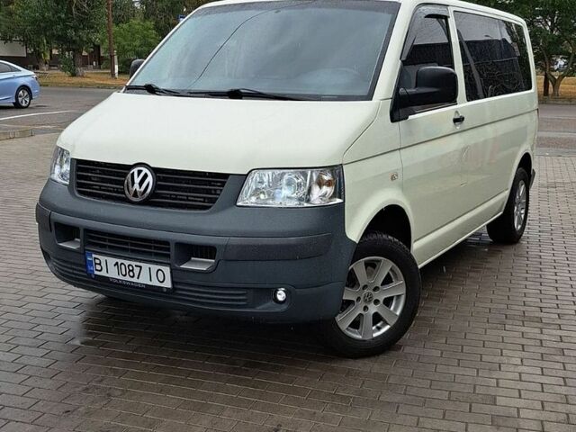 Белый Фольксваген Transporter, объемом двигателя 1.9 л и пробегом 280 тыс. км за 14500 $, фото 1 на Automoto.ua