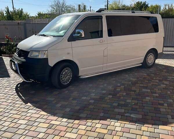 Белый Фольксваген Transporter, объемом двигателя 1.9 л и пробегом 283 тыс. км за 8999 $, фото 1 на Automoto.ua