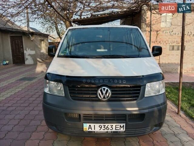 Белый Фольксваген Transporter, объемом двигателя 1.9 л и пробегом 270 тыс. км за 10200 $, фото 1 на Automoto.ua