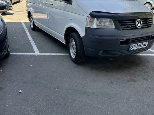 Белый Фольксваген Transporter, объемом двигателя 1.9 л и пробегом 360 тыс. км за 10500 $, фото 1 на Automoto.ua