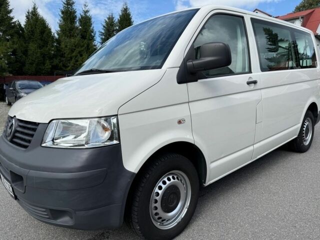 Белый Фольксваген Transporter, объемом двигателя 1.9 л и пробегом 320 тыс. км за 2299 $, фото 1 на Automoto.ua