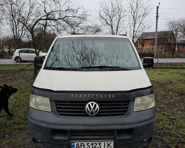 Белый Фольксваген Transporter, объемом двигателя 2.46 л и пробегом 433 тыс. км за 7999 $, фото 1 на Automoto.ua