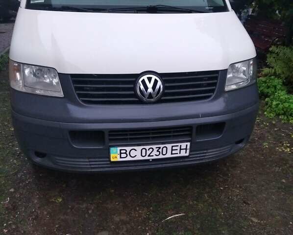 Белый Фольксваген Transporter, объемом двигателя 1.9 л и пробегом 182 тыс. км за 8999 $, фото 1 на Automoto.ua