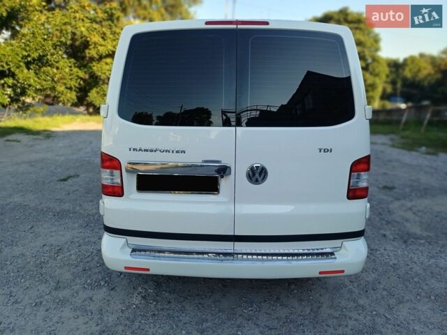 Белый Фольксваген Transporter, объемом двигателя 1.9 л и пробегом 256 тыс. км за 11500 $, фото 1 на Automoto.ua