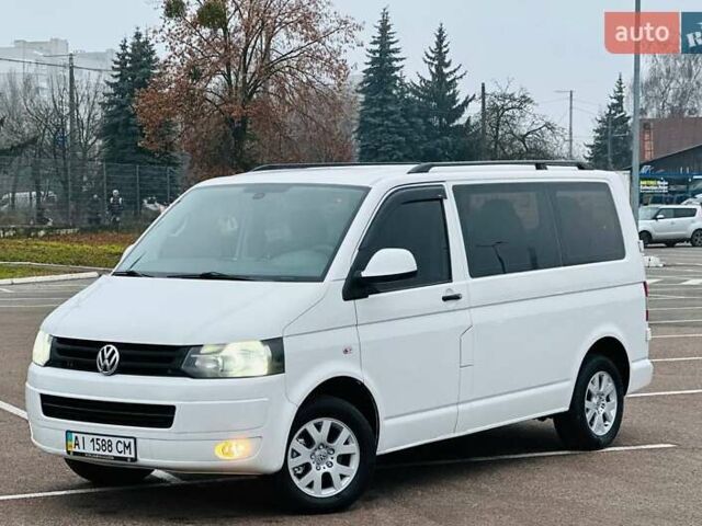 Белый Фольксваген Transporter, объемом двигателя 2 л и пробегом 190 тыс. км за 13999 $, фото 1 на Automoto.ua