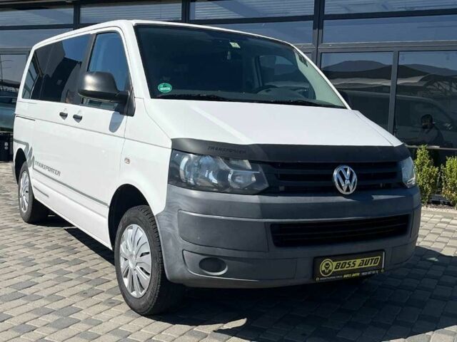 Белый Фольксваген Transporter, объемом двигателя 2 л и пробегом 364 тыс. км за 11800 $, фото 1 на Automoto.ua