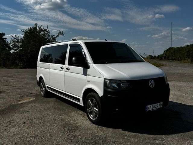 Белый Фольксваген Transporter, объемом двигателя 2 л и пробегом 385 тыс. км за 12800 $, фото 1 на Automoto.ua