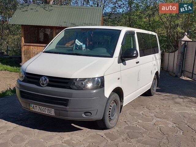 Белый Фольксваген Transporter, объемом двигателя 2 л и пробегом 171 тыс. км за 17999 $, фото 1 на Automoto.ua