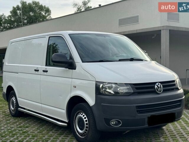 Белый Фольксваген Transporter, объемом двигателя 2 л и пробегом 280 тыс. км за 7500 $, фото 1 на Automoto.ua
